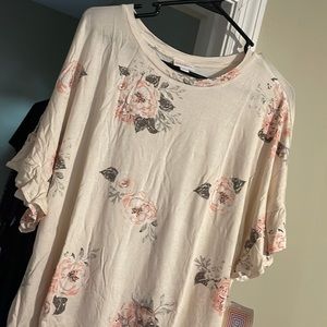Brand New LulaRoe Dahl Top